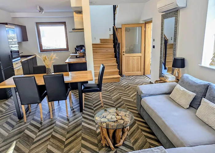 Semesterbostad My Time Bled House With Sauna